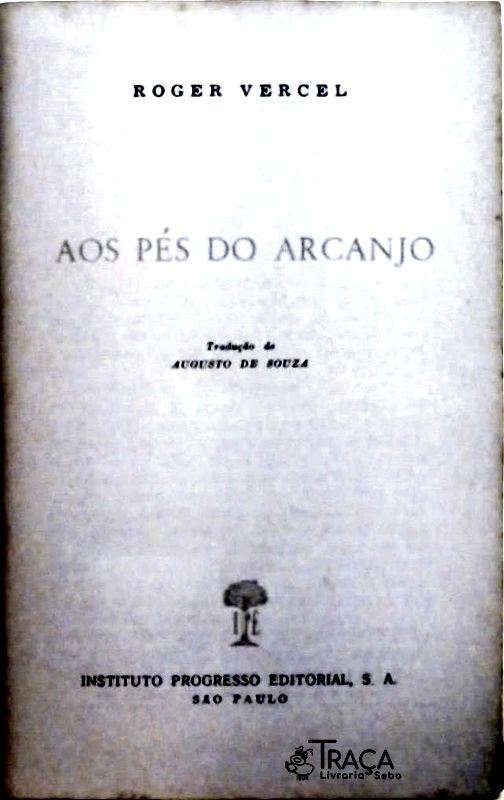 Aos Pés do Arcanjo
