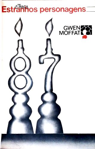 Estranhos Personagens