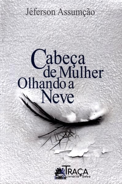 Cabeça De Mulher Olhando A Neve