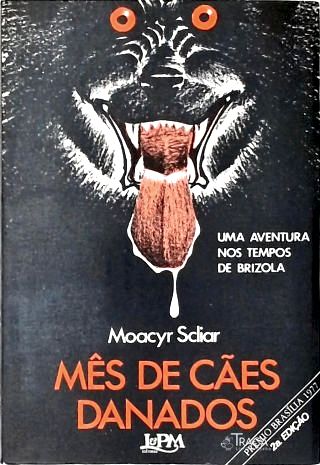 Mês de Cães Danados