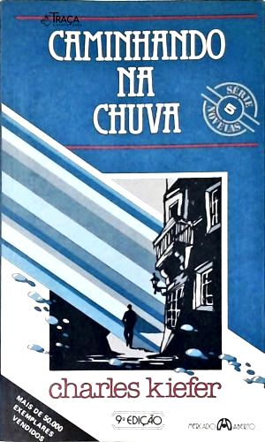 Caminhando Na Chuva